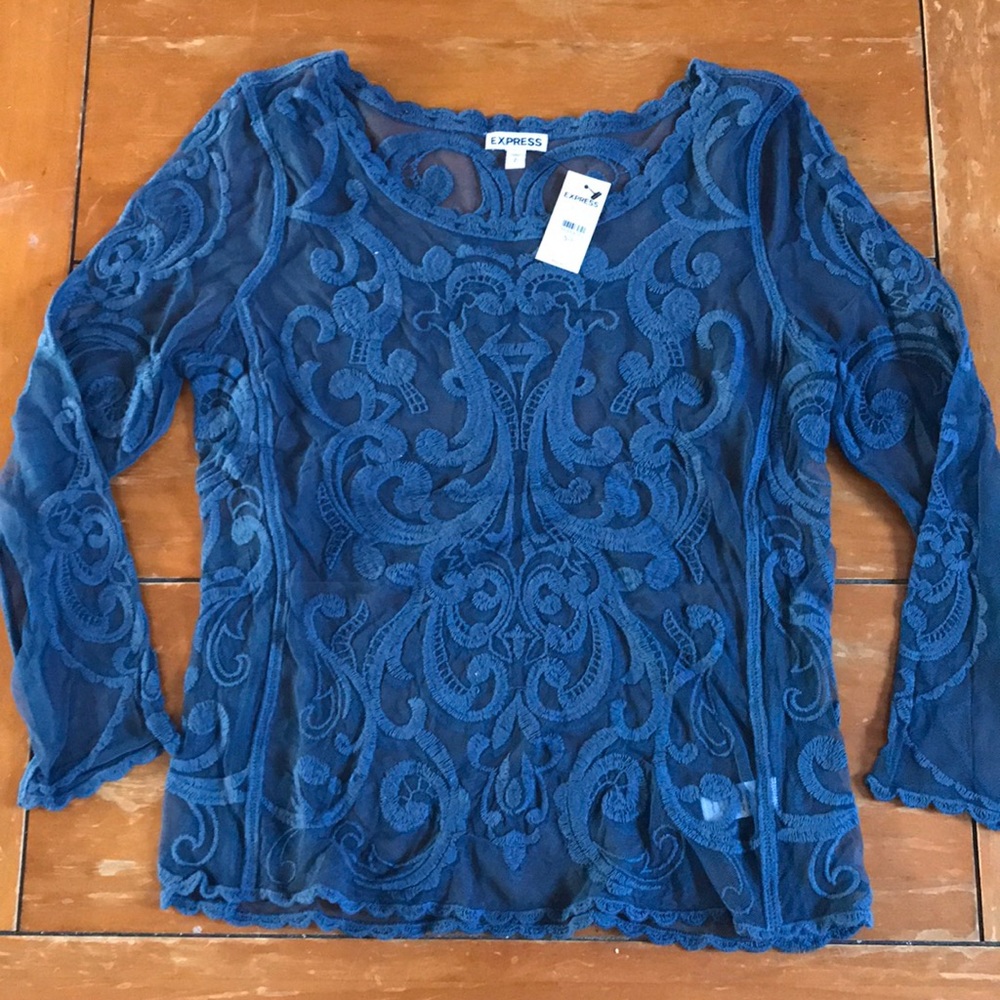 Sheer detailed blouse